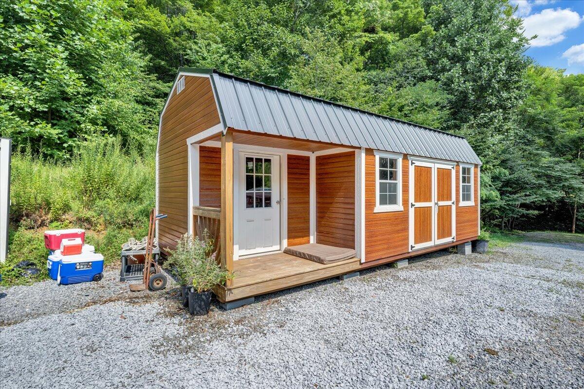 5020 Grove Hill Road Fincastle, VA 24090 - Photo 38 of 96 035-MIB07098