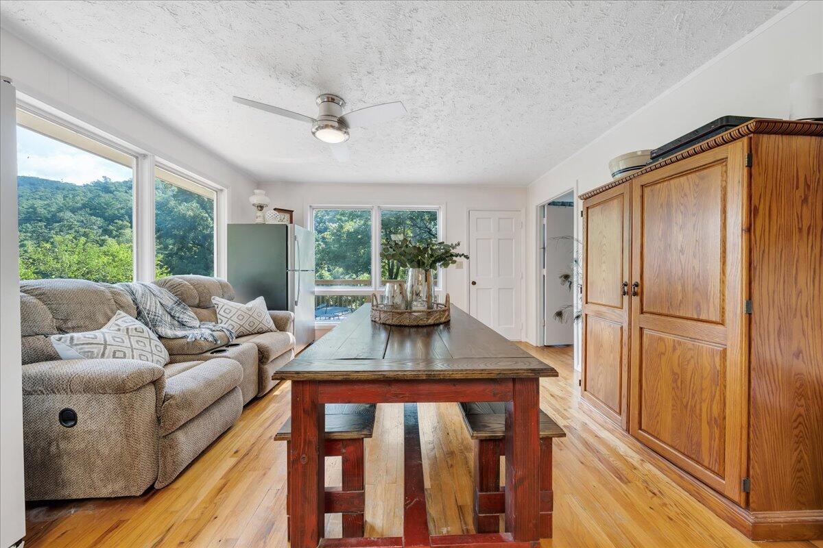 5020 Grove Hill Road Fincastle, VA 24090 - Photo 9 of 96 006-MIB06999