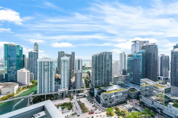 a picture of city view