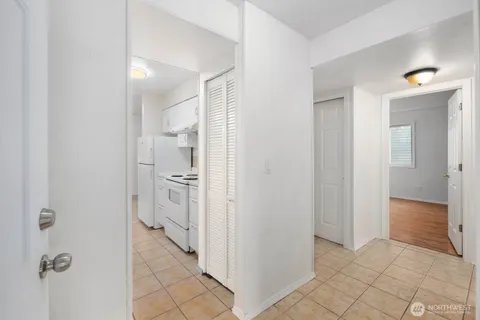 $399,950 | 14510 124th Avenue Northeast, Unit C28, Kirkland, WA 98034