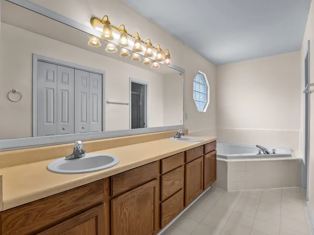 $379,900 | 5786 Countryside Drive, Tallahassee, FL 32317