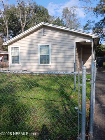 $1,150 | 2113 Morehouse Road, Jacksonville, FL 32209