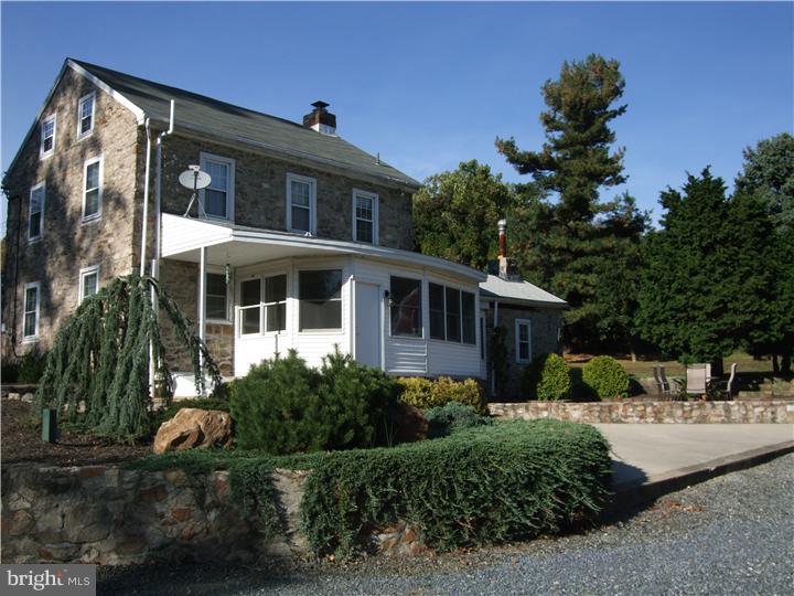 3057 Pricetown Road Temple, PA 19560 - Photo 1 of 21 Exterior Back