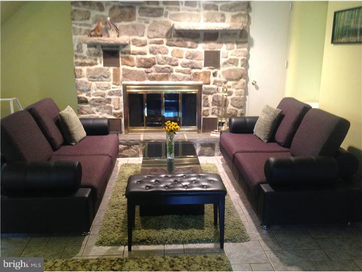 3057 Pricetown Road Temple, PA 19560 - Photo 6 of 21 Living Room