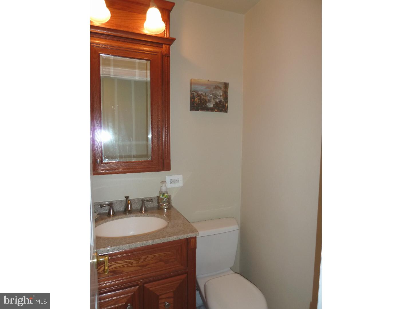 60 Elfreth Road Huntingdon Valley, PA 19006 - Photo 14 of 24 Half Bath