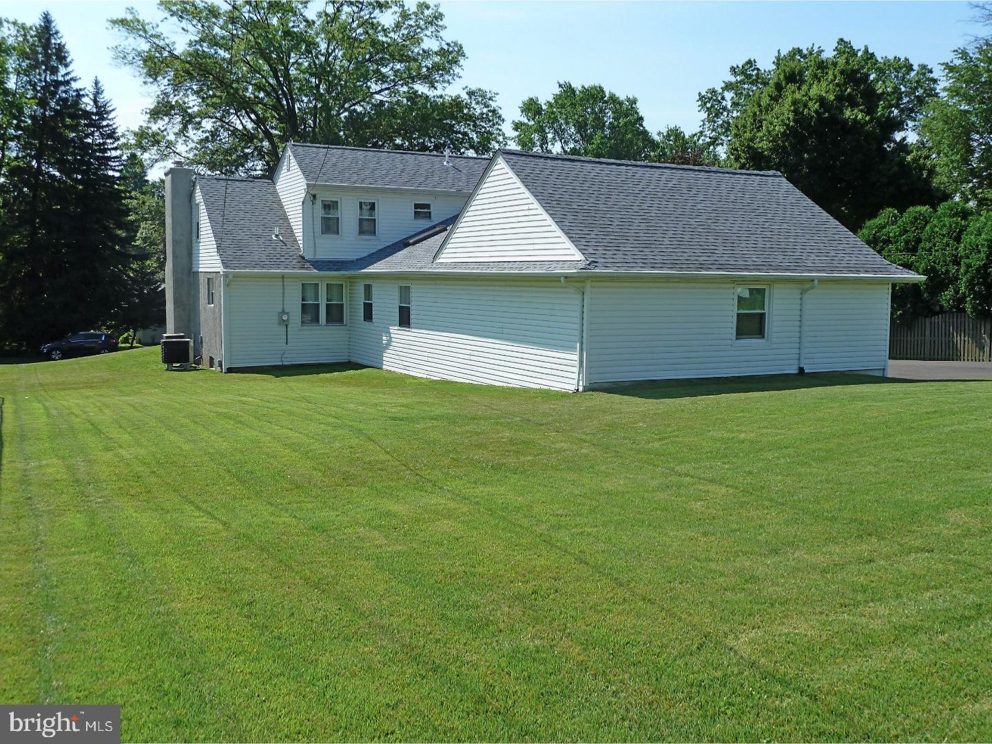 60 Elfreth Road Huntingdon Valley, PA 19006 - Photo 23 of 24 Exterior Back