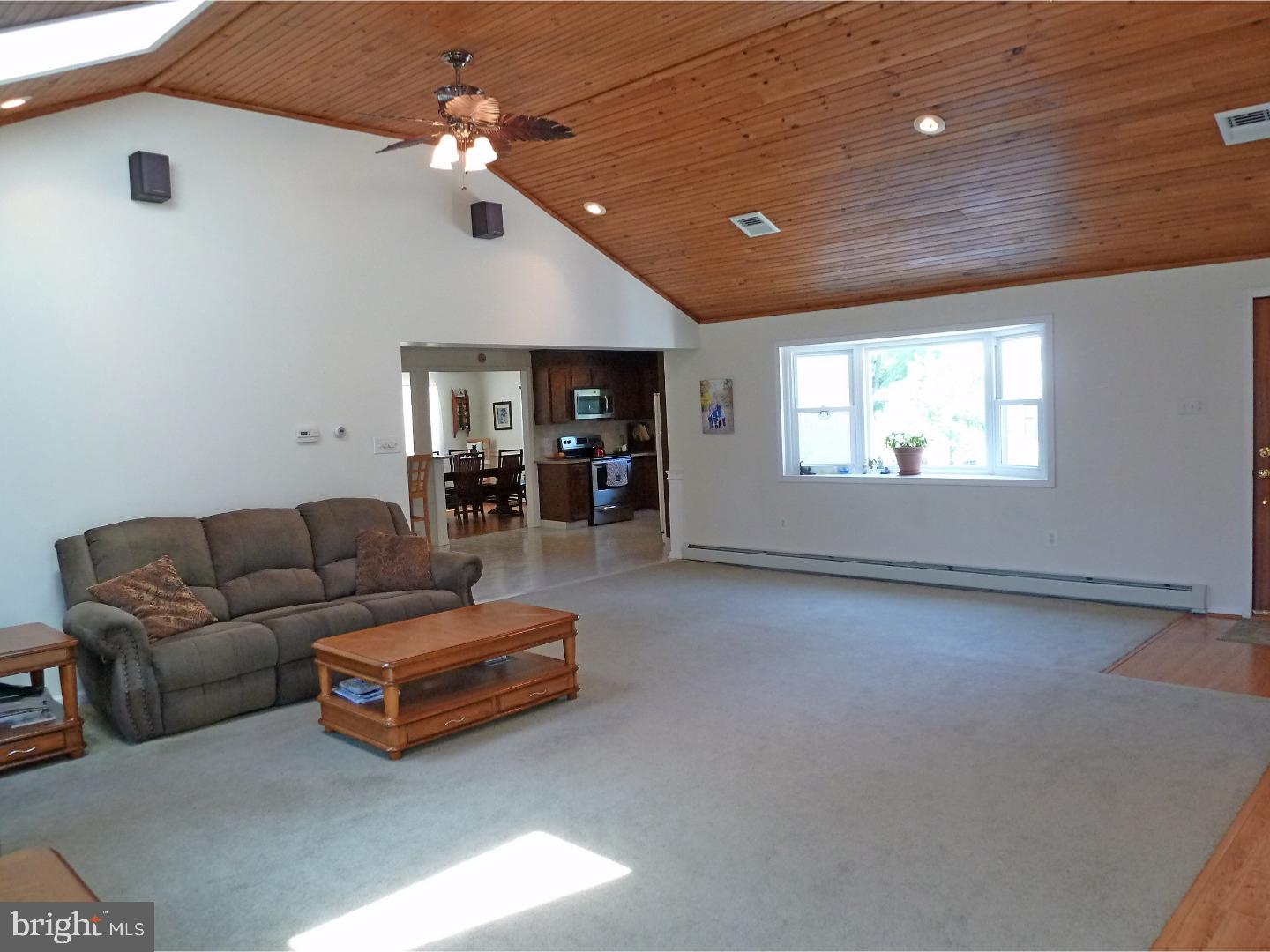 60 Elfreth Road Huntingdon Valley, PA 19006 - Photo 8 of 24 Great Room