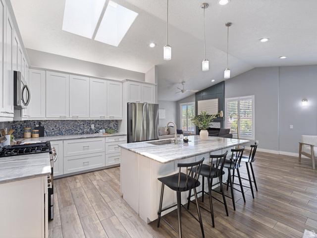 1110 East Sherman Circle St. George, UT 84790 - Photo 13 of 59