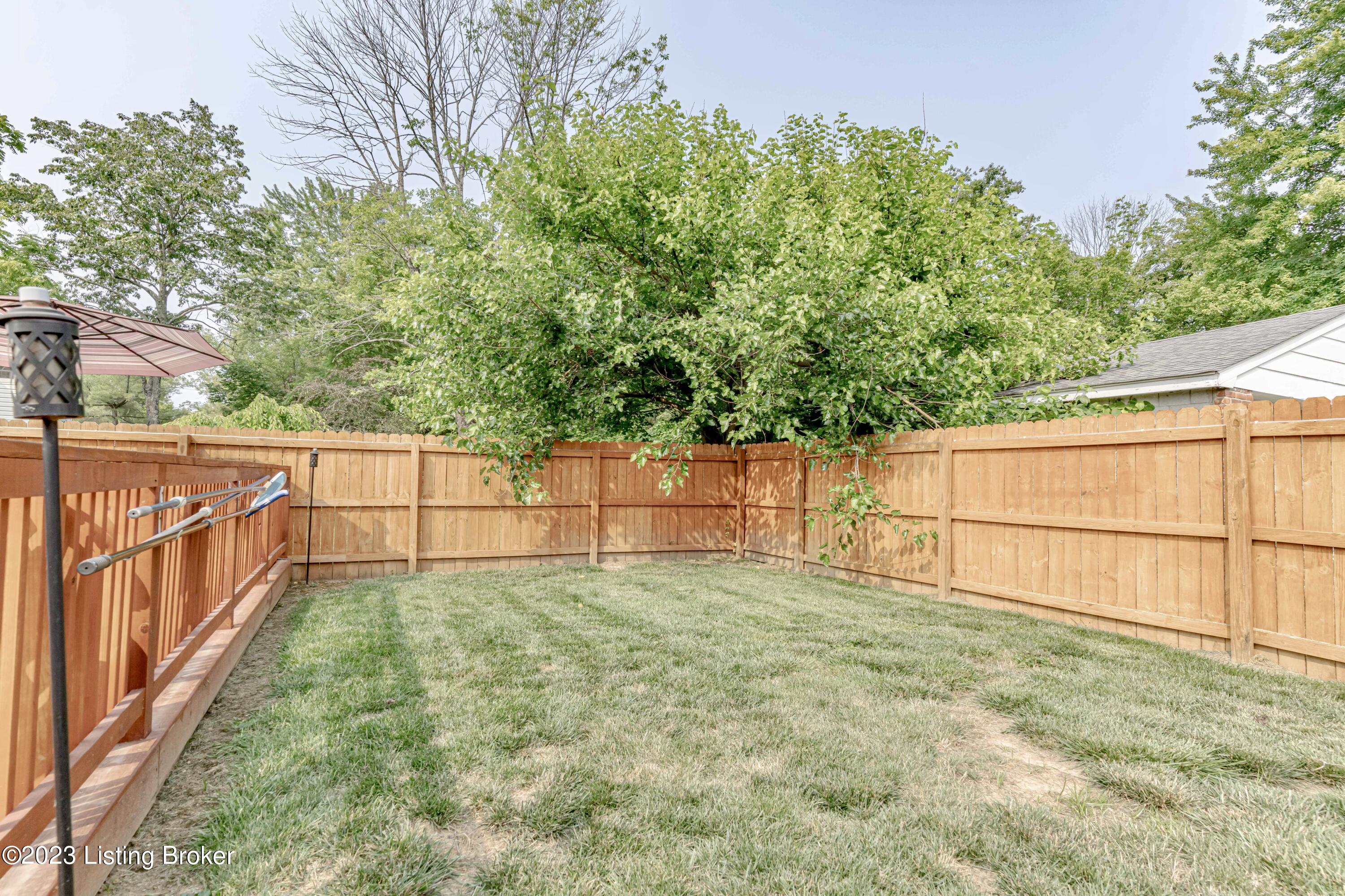 10806 St Rene Road Louisville, KY 40299 - Photo 61 of 76 DSC09740