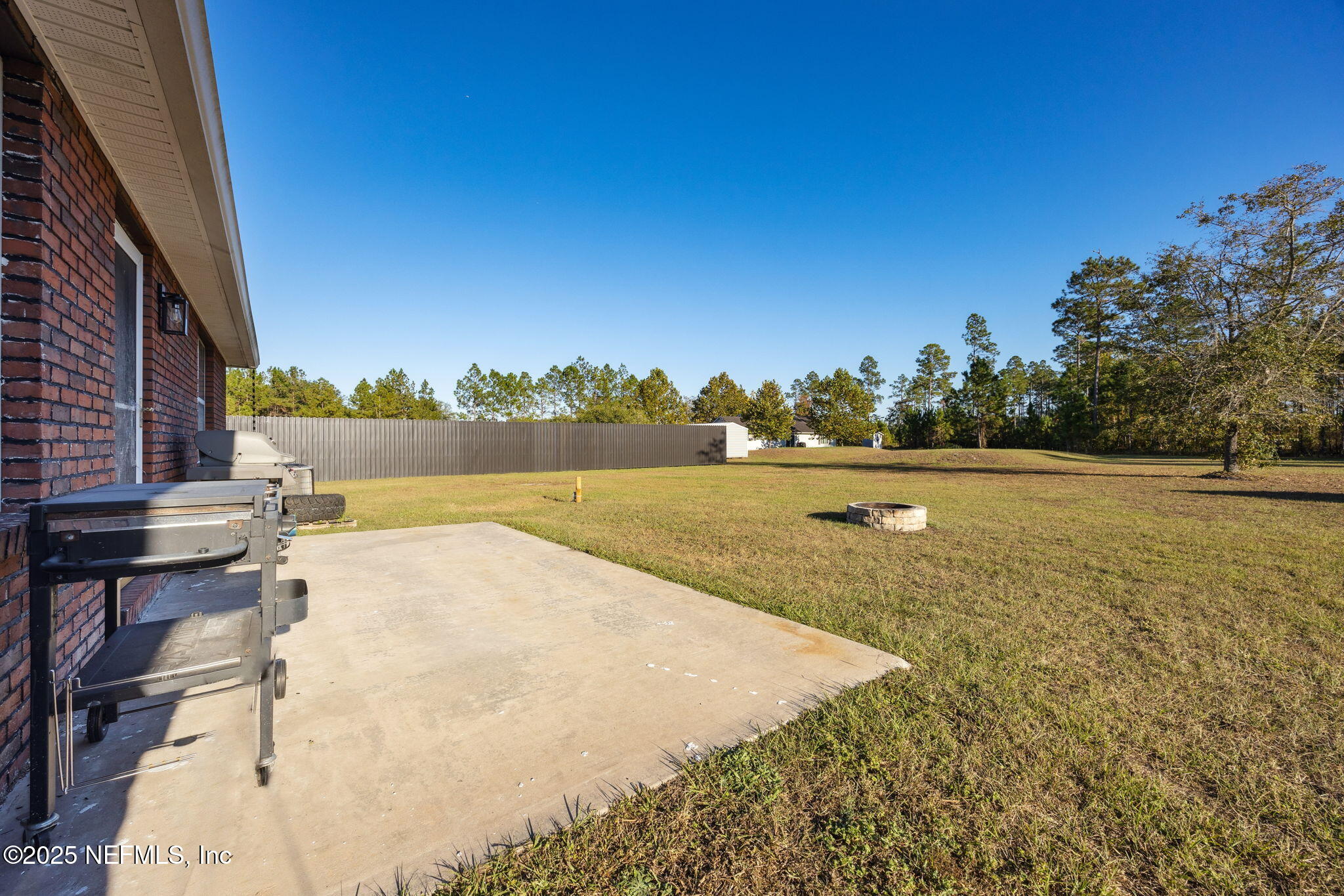 171397 Andrews Road Hilliard, FL 32046 - Photo 25 of 32 Backyard View
