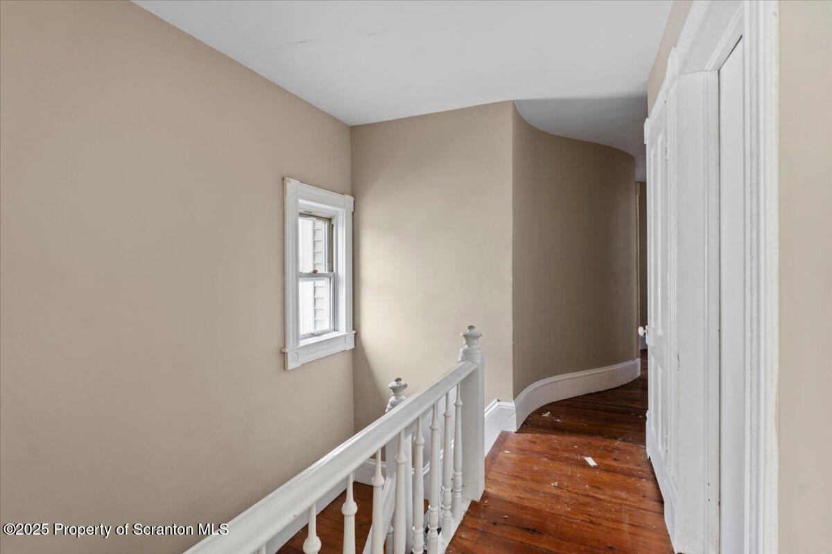 926 Main Street Avoca, PA 18641 - Photo 38 of 42 Second Floor Landing