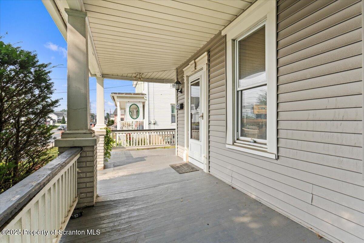 926 Main Street Avoca, PA 18641 - Photo 4 of 42 Front Door