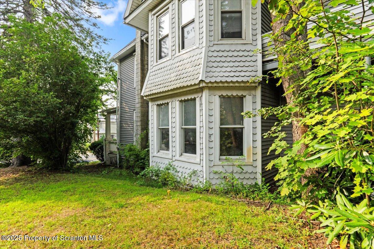926 Main Street Avoca, PA 18641 - Photo 6 of 42 Exterior Side
