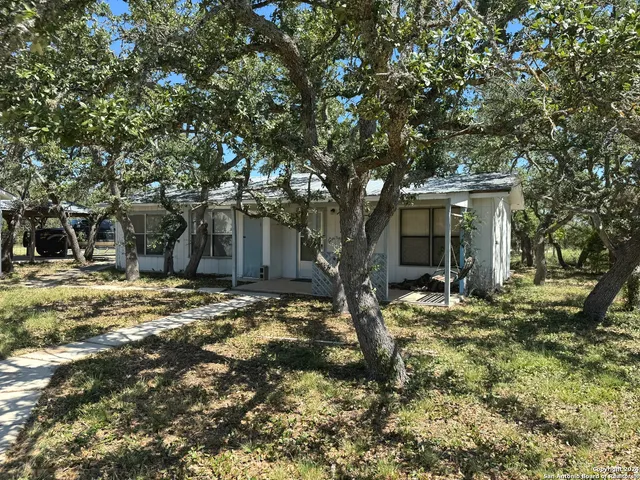 $525,998 | 225-239 Ell Road, Mountain Home, TX 78058