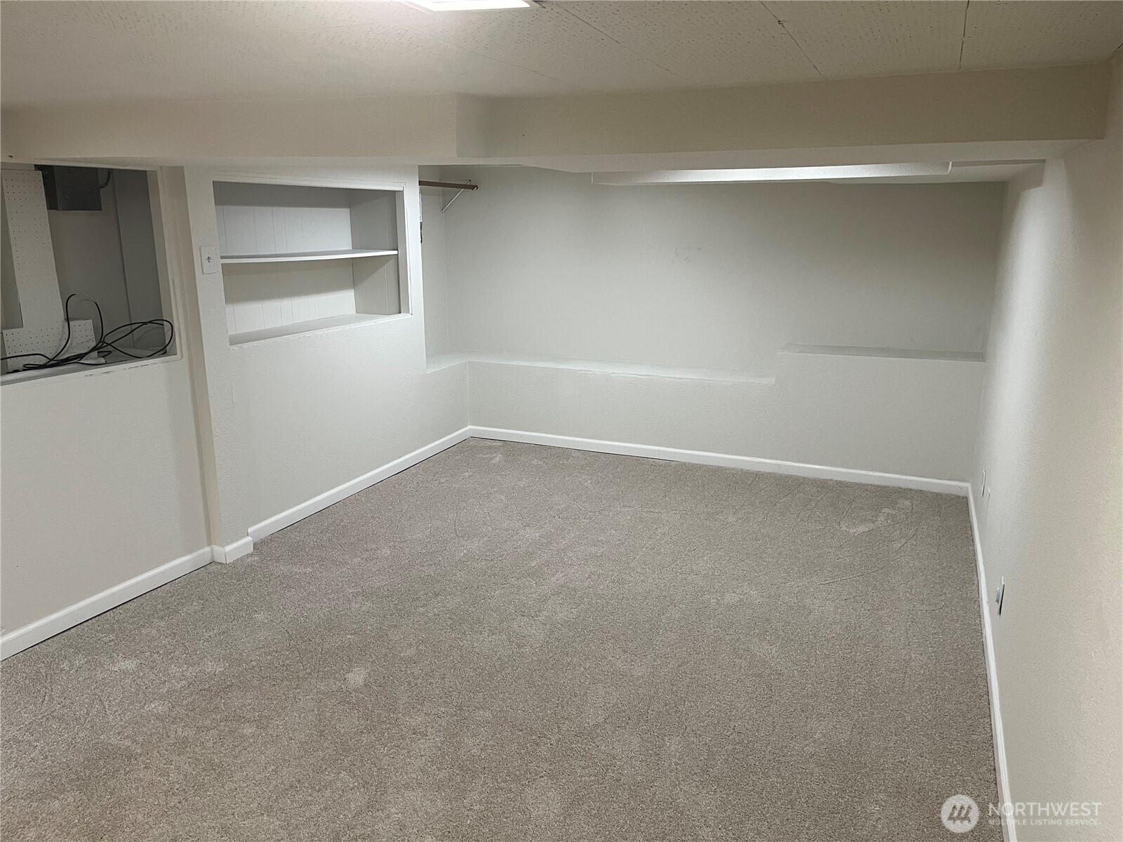 2309 Northeast 9th Place Renton, WA 98056 - Photo 16 of 38 a view of an empty room