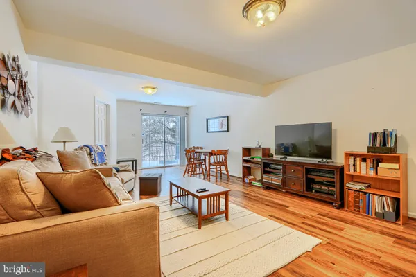 $524,900 | 18 Dinaden Circle, Pikesville, MD 21208