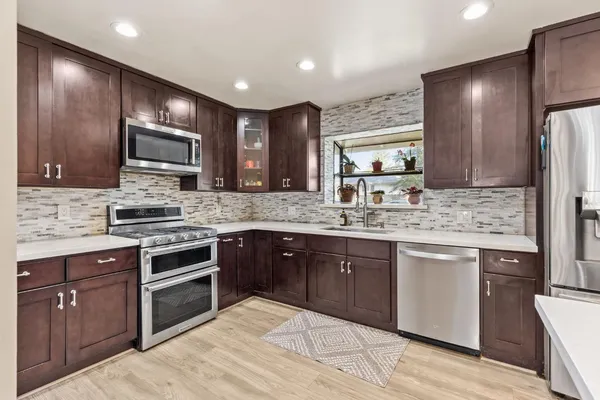 $755,000 | 5108 Laurelview Avenue, Carmichael, CA 95608