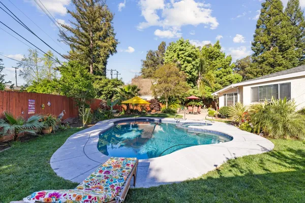 $755,000 | 5108 Laurelview Avenue, Carmichael, CA 95608