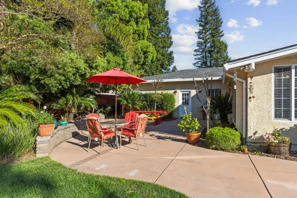 $755,000 | 5108 Laurelview Avenue, Carmichael, CA 95608