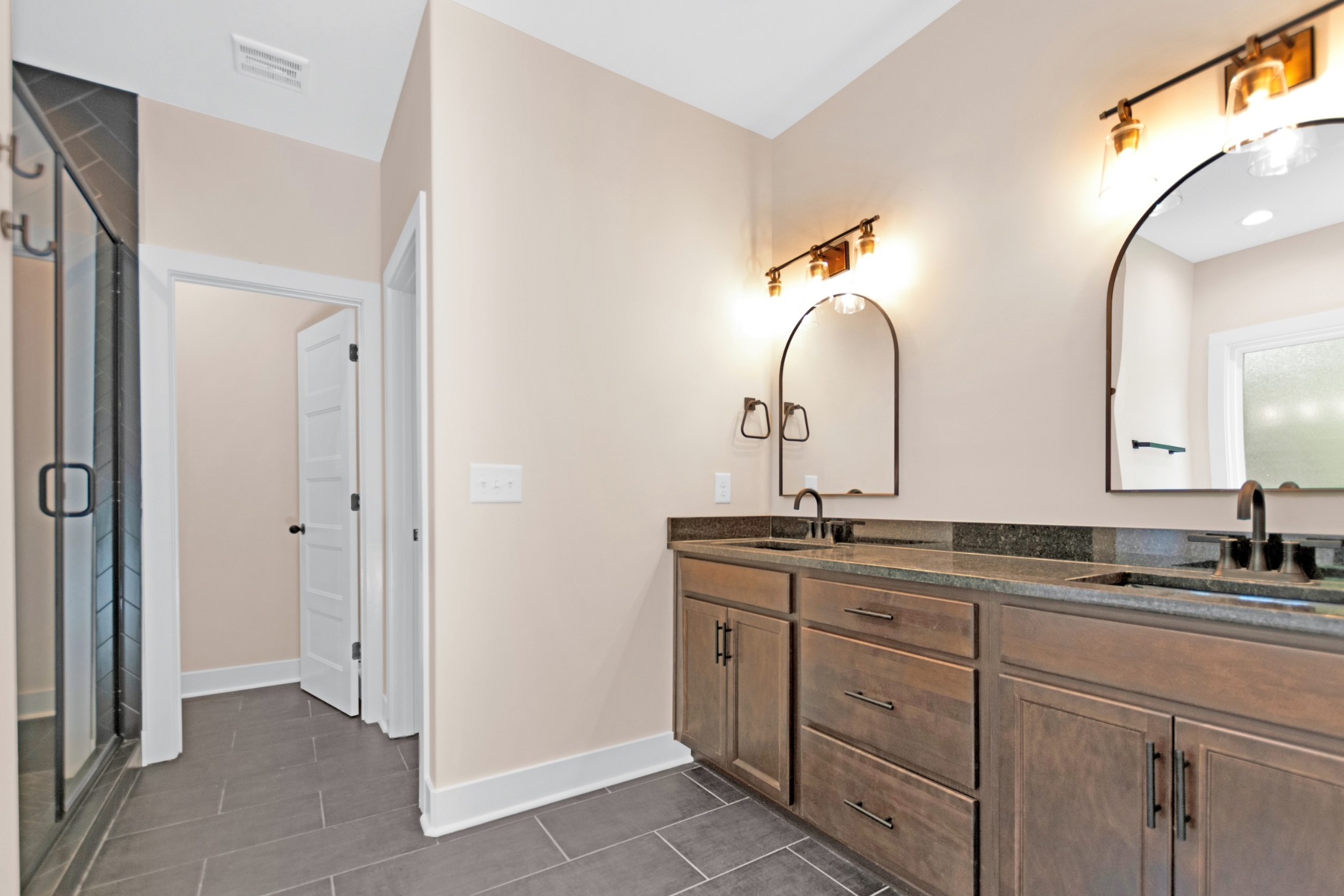 422 Young Road Pleasant View, TN 37146 - Photo 18 of 42 Gallery Image 18