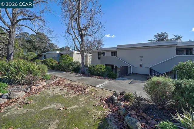 $359,000 | 1708 Oakmont Drive, Unit 1, Walnut Creek, CA 94595