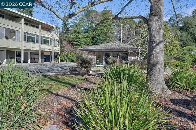 $359,000 | 1708 Oakmont Drive, Unit 1, Walnut Creek, CA 94595