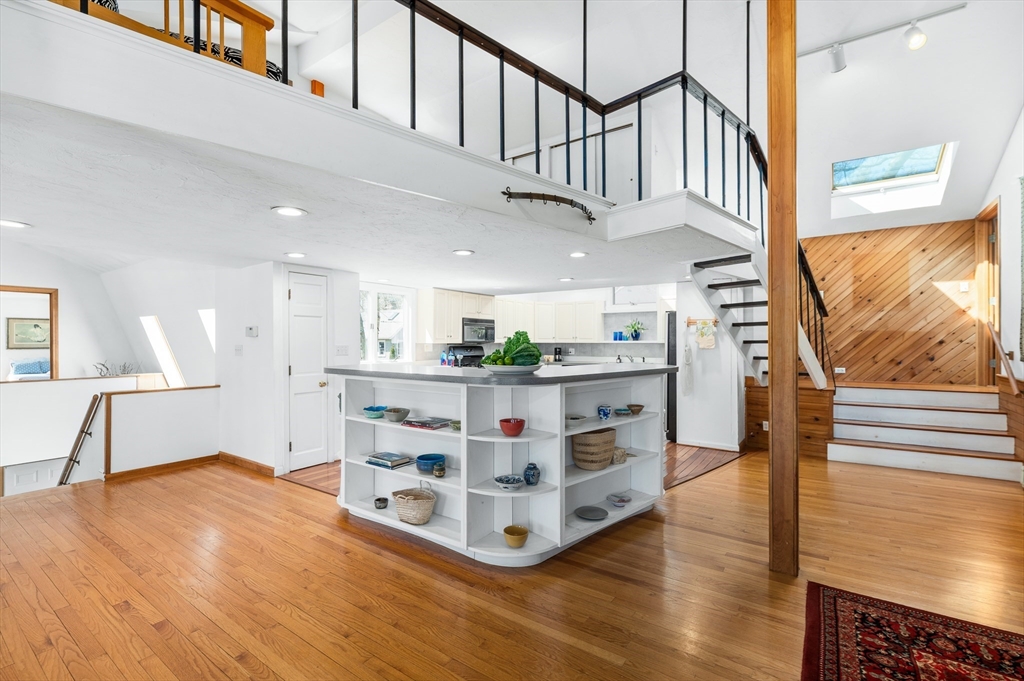 45-43 Englewood Road Gloucester, MA 01930 - Photo 10 of 37