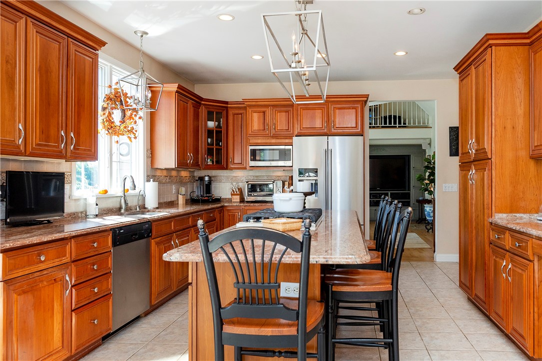 50 Crest Drive Cranston, RI 02921 - Photo 11 of 50