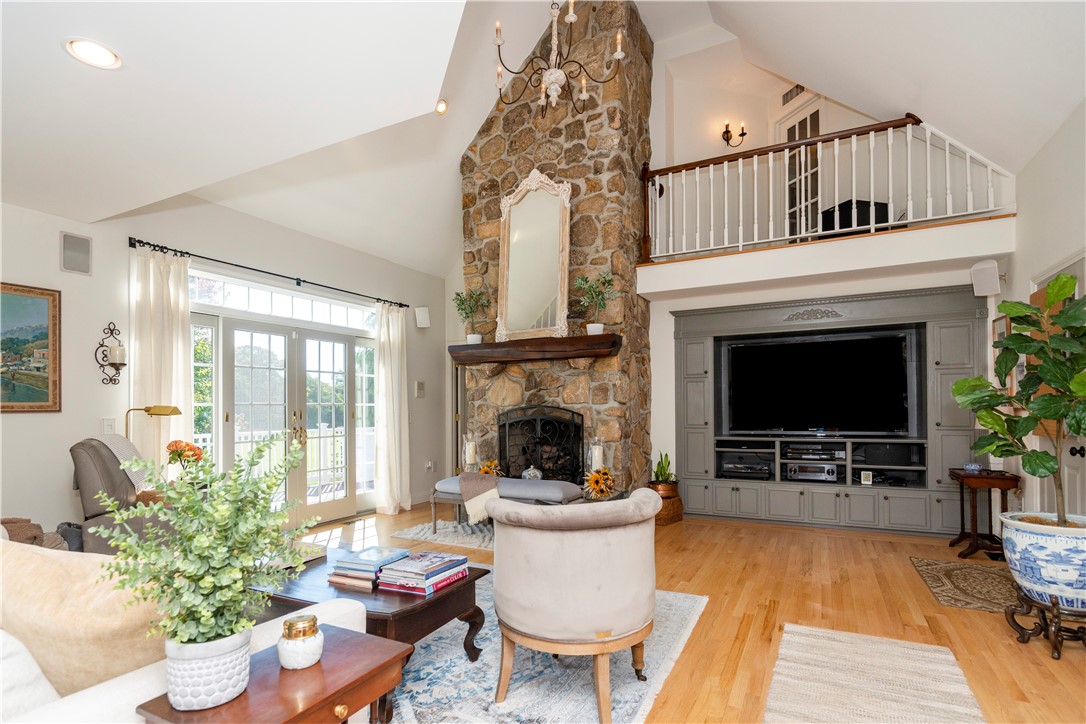 50 Crest Drive Cranston, RI 02921 - Photo 17 of 50 Family room