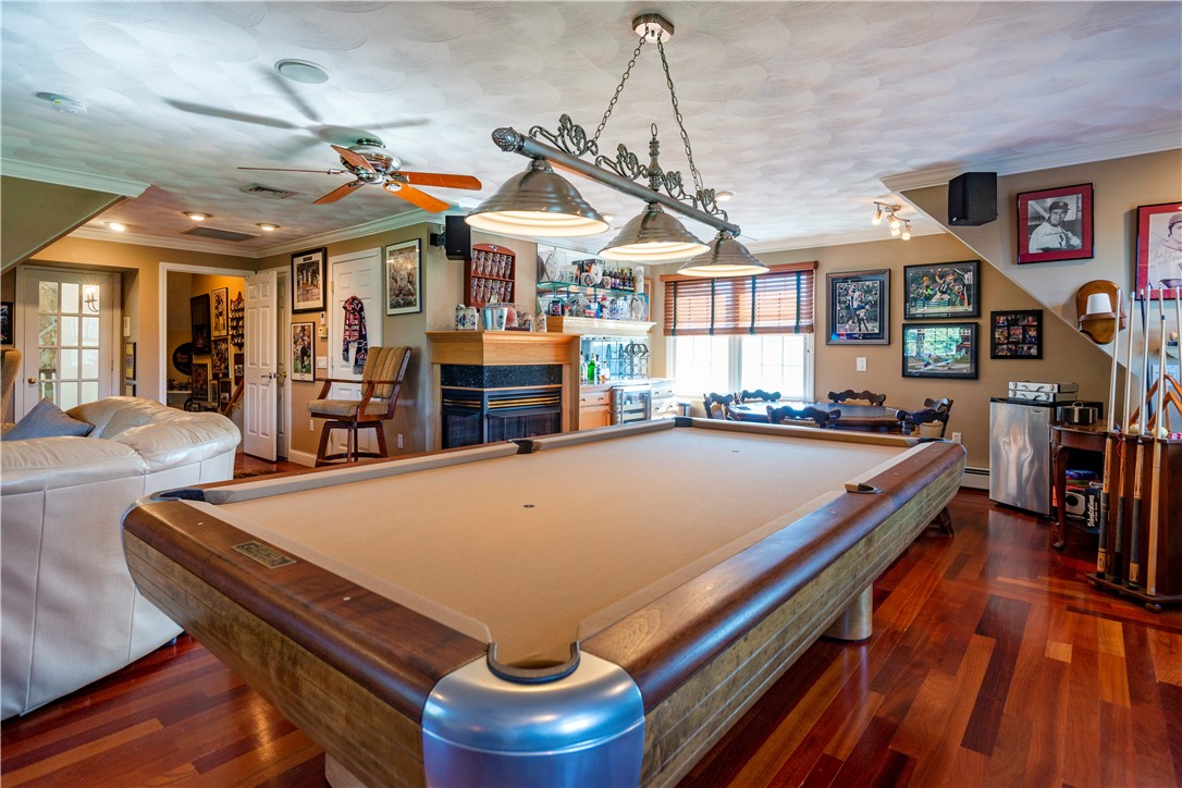 50 Crest Drive Cranston, RI 02921 - Photo 19 of 50 Upper level game room and bar