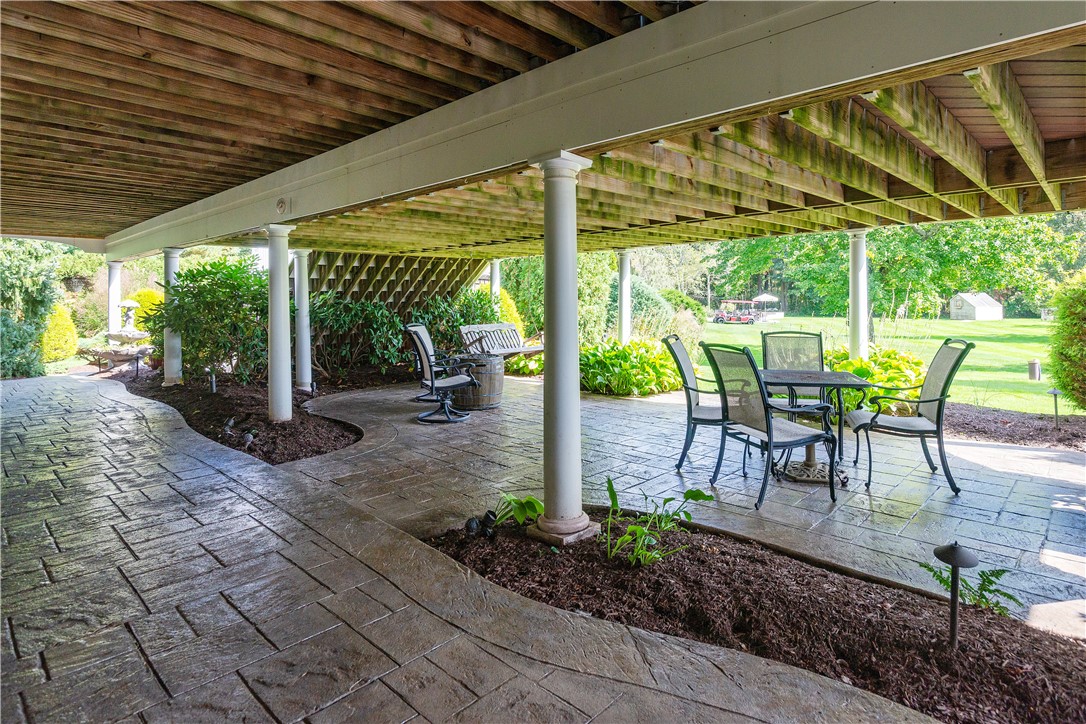 50 Crest Drive Cranston, RI 02921 - Photo 35 of 50 Lower level in law patio