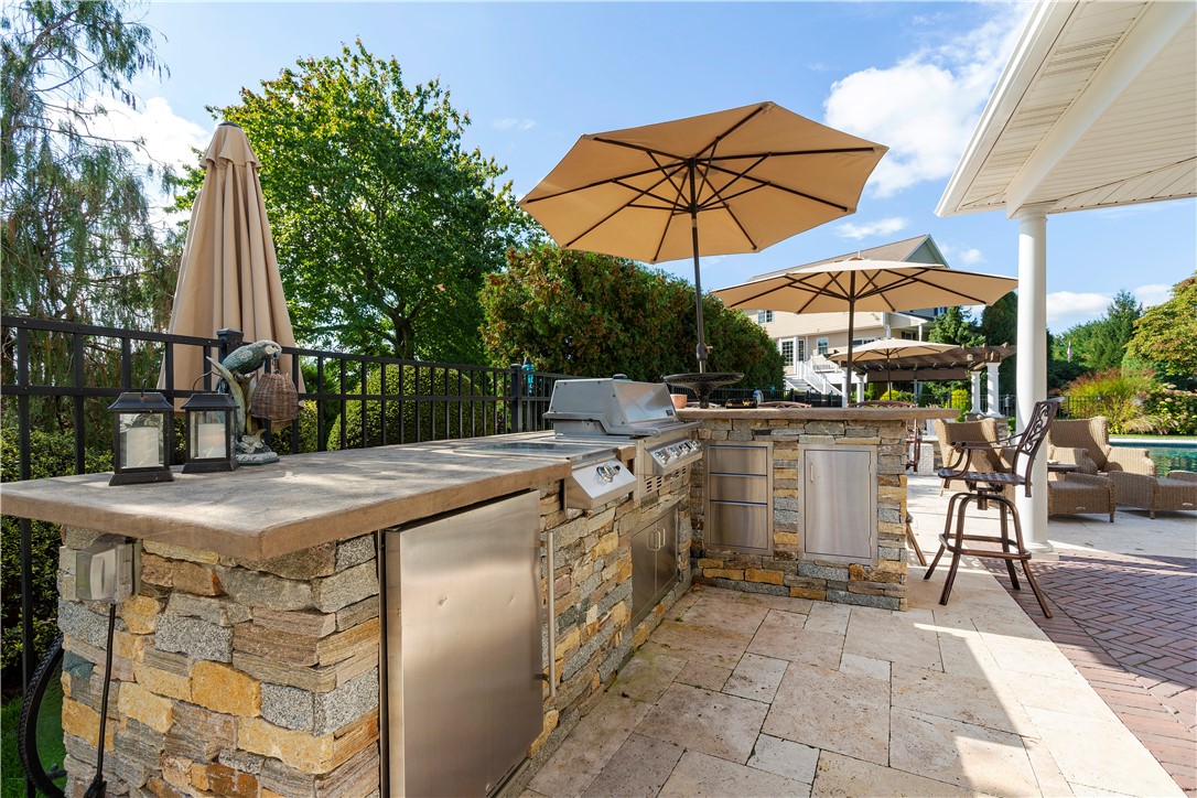 50 Crest Drive Cranston, RI 02921 - Photo 40 of 50