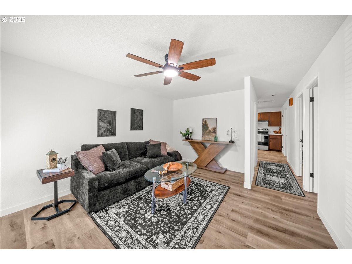 13445 Southwest Evergreen Street Beaverton, OR 97005 - Photo 8 of 31