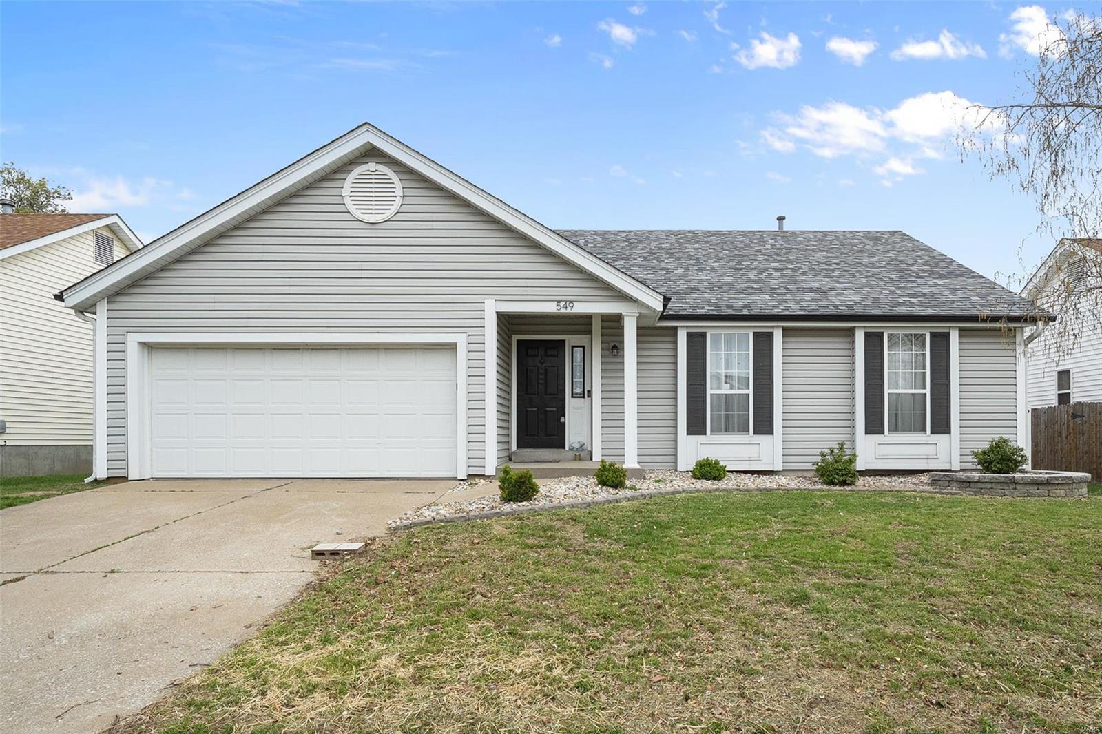 549 Rancho Lane Florissant, MO 63031 - Photo 1 of 23