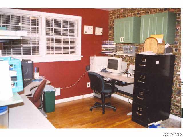 7111 Shawnee Road Richmond, VA 23225 - Photo 10 of 10 a picture of a work space with furniture