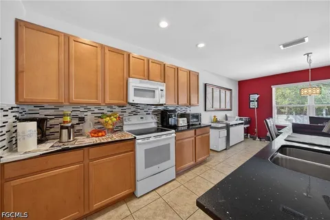 $359,900 | 3408 Southwest 27th Avenue, Cape Coral, FL 33914