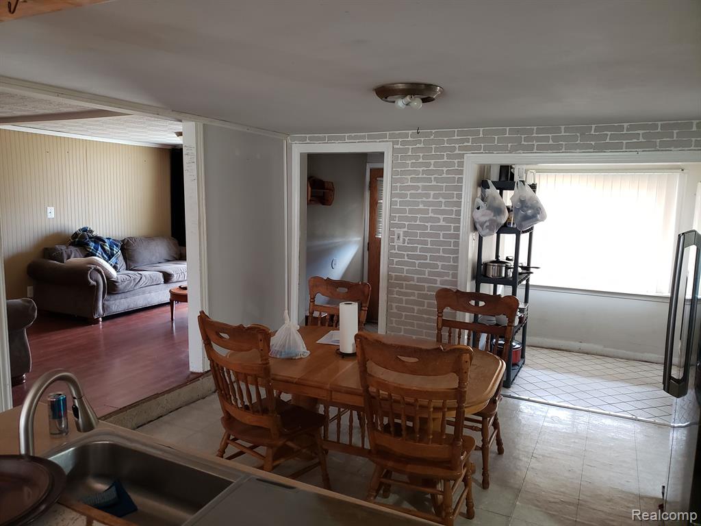 17285 Hannan Road New Boston, MI 48164 - Photo 4 of 16 Gallery Image 4