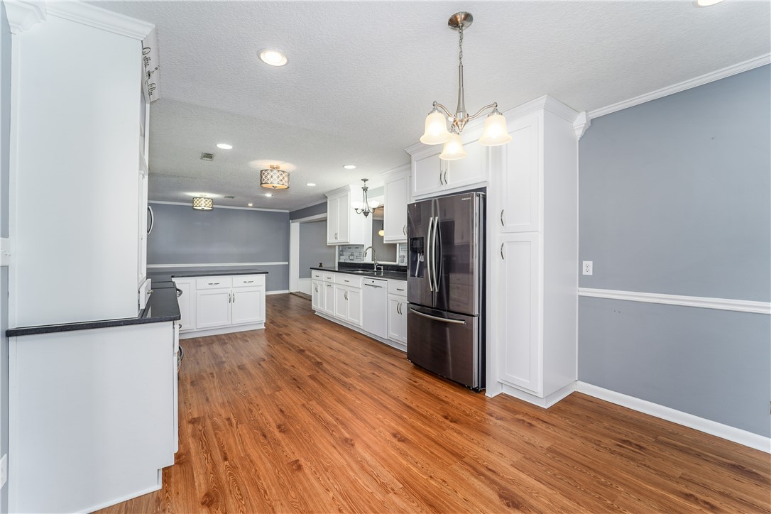 1502 Seminole Trail Waycross, GA 31501 - Photo 10 of 29