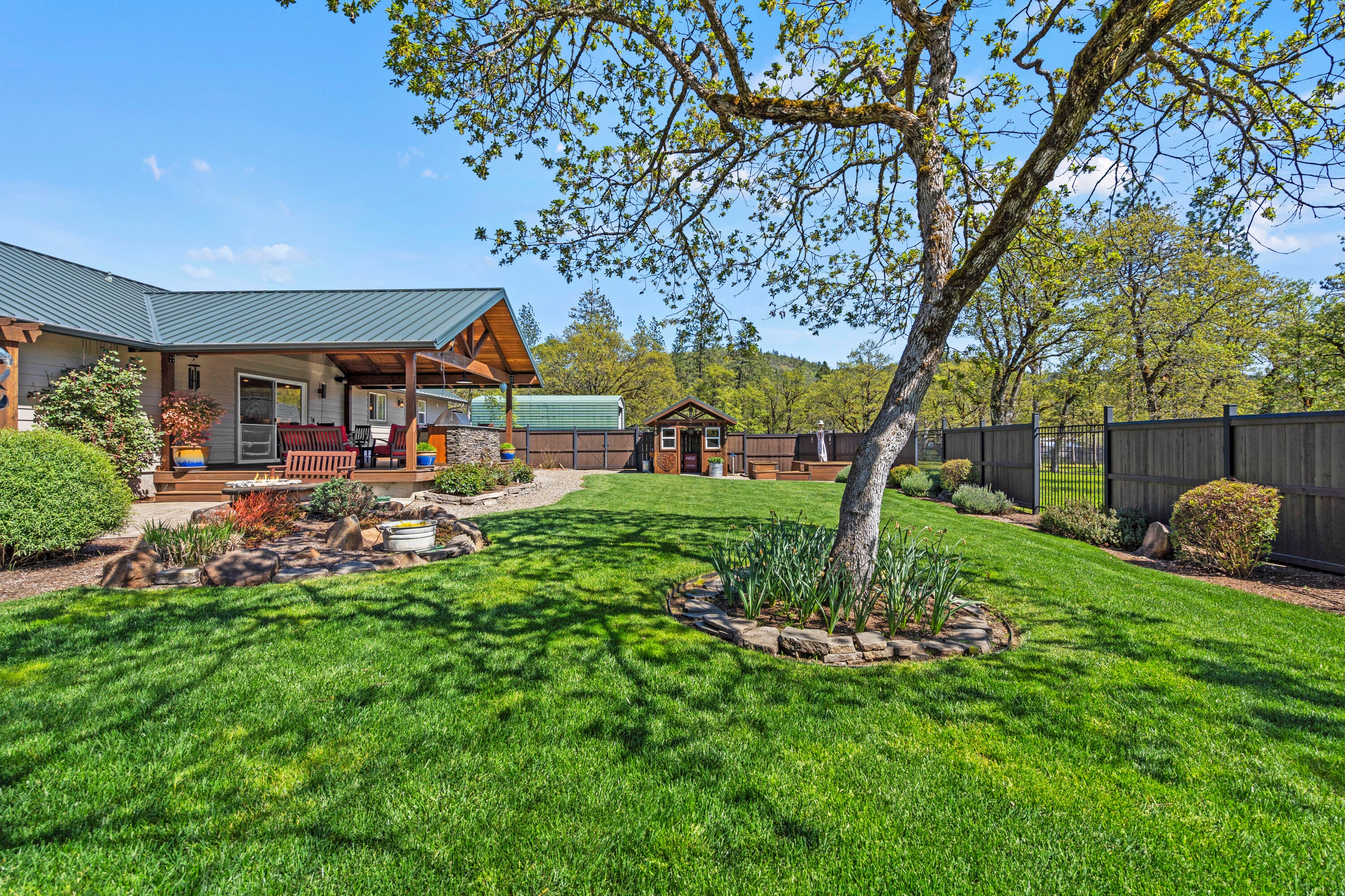 393 Bond Road Shady Cove, OR 97539 - Photo 16 of 40 Backyard