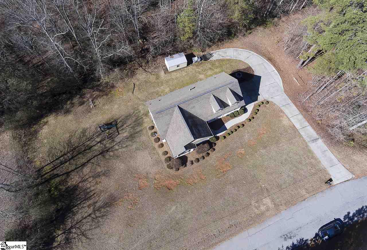 121 Knoxtowne Road Easley, SC 29640 - Photo 4 of 32