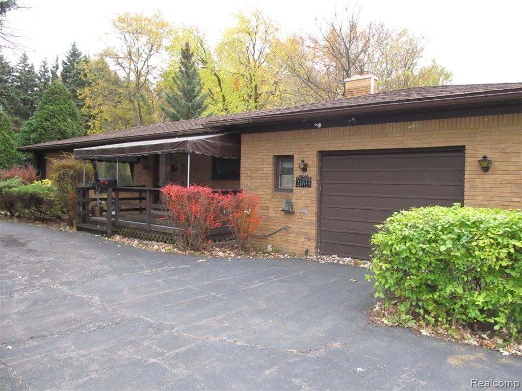 21655 Superior Road Taylor, MI 48180 - Photo 1 of 18 IMG_2944.JPG