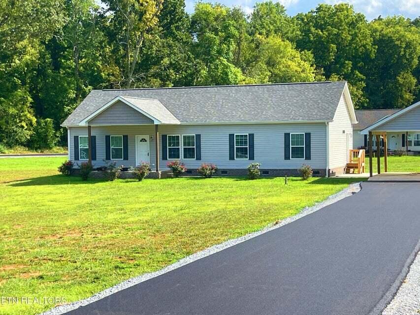 135 Waters Edge Rd Spring Spring City, TN 37381 - Photo 1 of 40 20240823014230136993000000-o