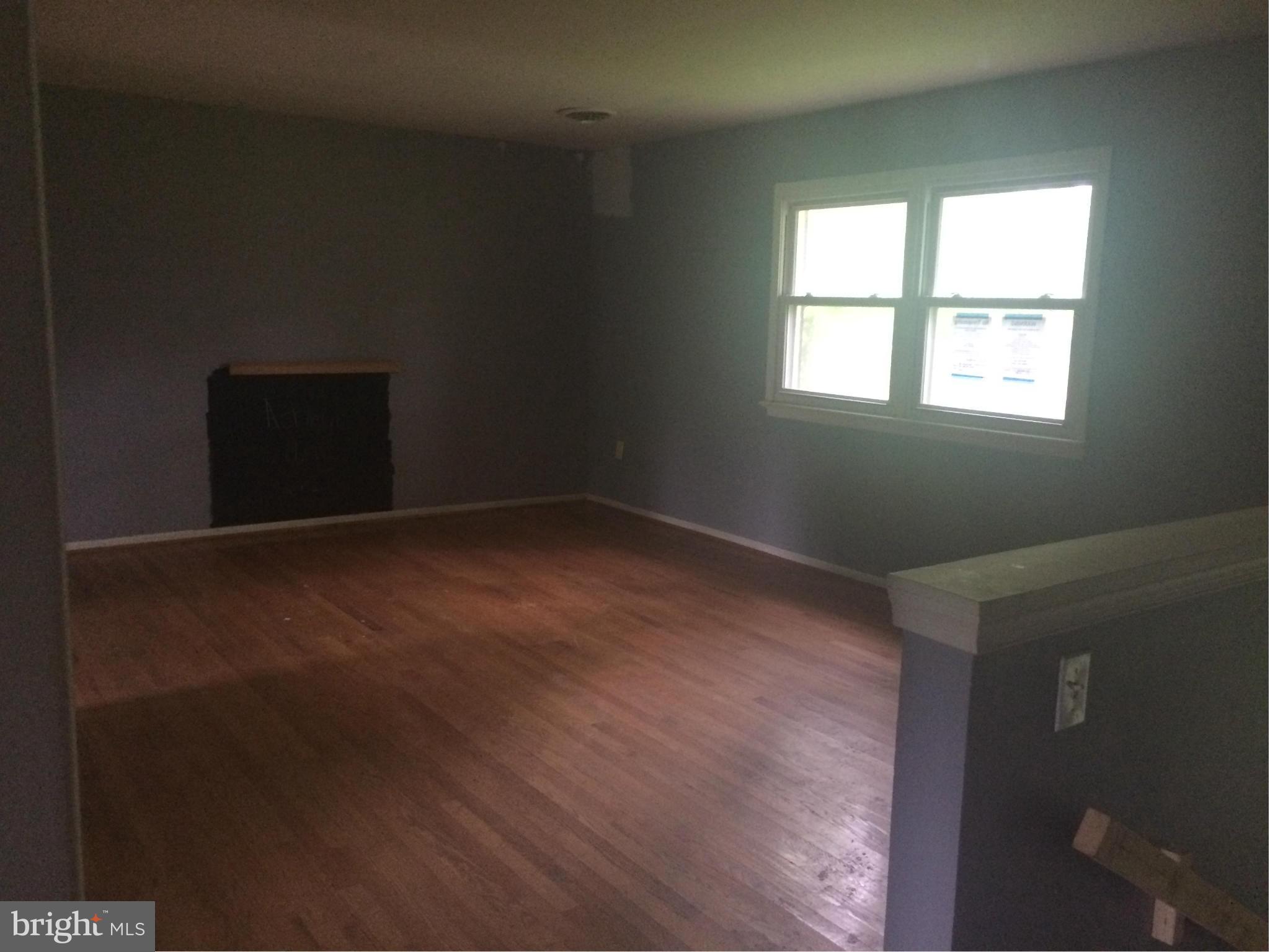 11604 Houck Road Union Bridge, MD 21791 - Photo 13 of 26 Living Room