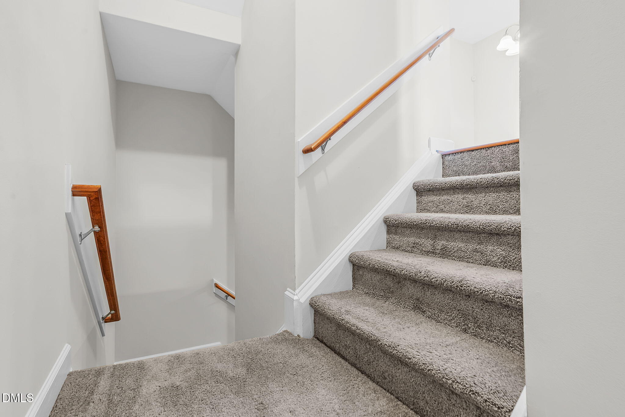 8032 Sycamore Hill Lane Raleigh, NC 27612 - Photo 8 of 59 a view of entryway