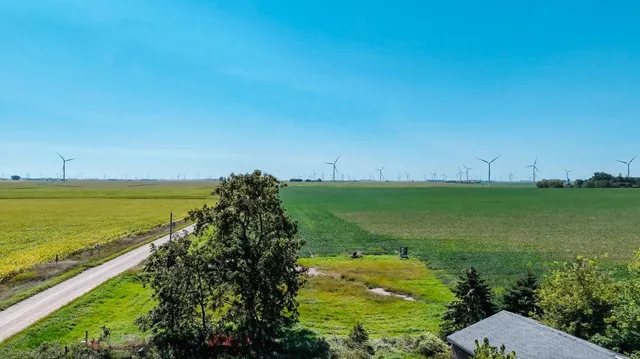 $80,000 | 27383 700 Avenue, Grand Meadow, MN 55936