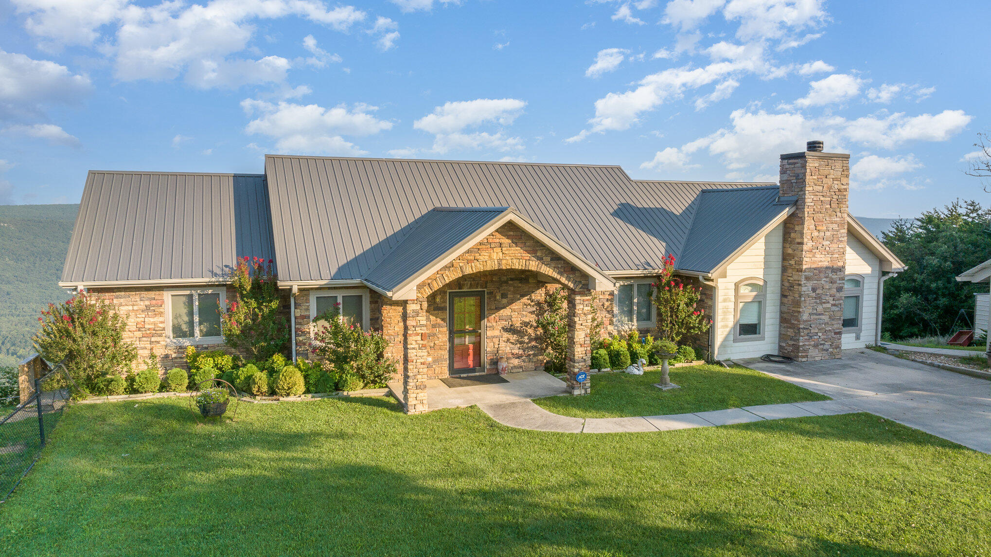 1043 Sunset Drive Rising Fawn, GA 30738 - Photo 6 of 59 5