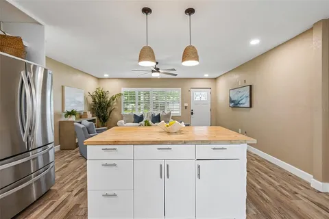 $509,000 | 9725 48th Place North, St. Petersburg, FL 33708