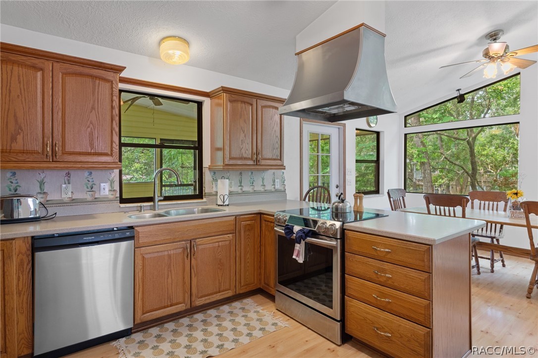 68 Canterbury Road Inglis, FL 34449 - Photo 11 of 48