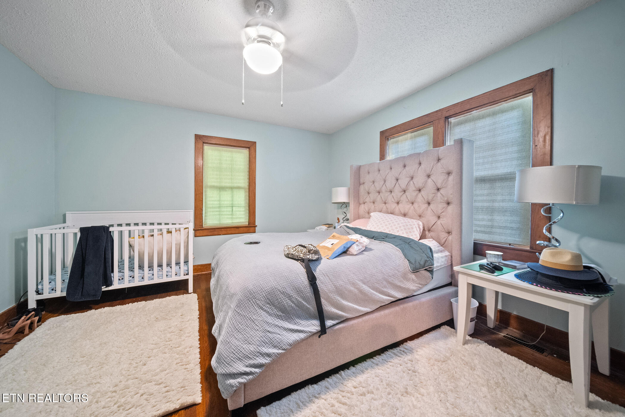 4303 Pleasant Ridge Road Knoxville, TN 37912 - Photo 11 of 23 BEDROOM 1