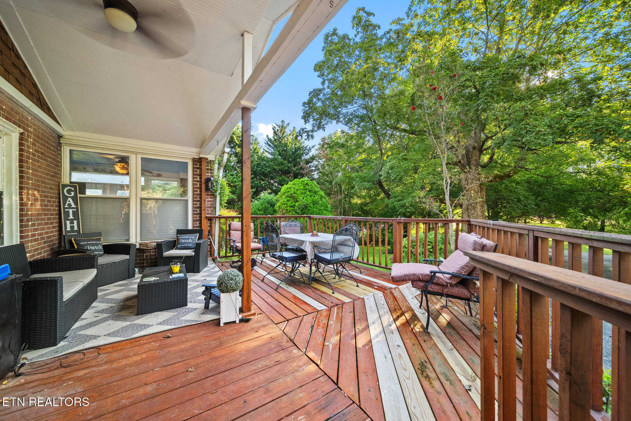 4303 Pleasant Ridge Road Knoxville, TN 37912 - Photo 15 of 23 DECK